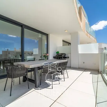 Higueronrentals The Palm Apartment *