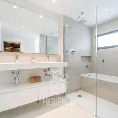 Higueronrentals The Palm 公寓